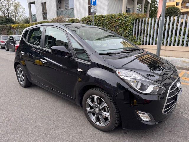 HYUNDAI iX20 usata, con Alzacristalli elettrici
