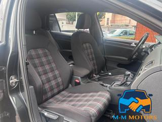 VOLKSWAGEN Golf usata, con ESP