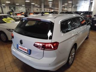 VOLKSWAGEN Passat usata, con Cerchi in lega