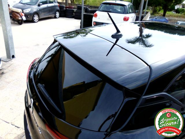 RENAULT Captur usata, con Hill holder