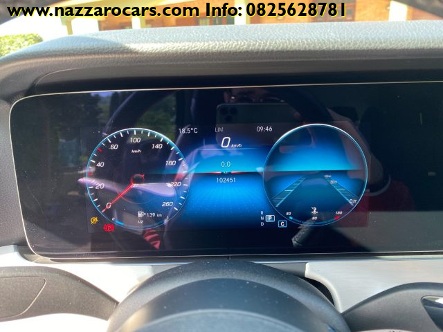 MERCEDES-BENZ E 220 usata, con Sedile posteriore sdoppiato