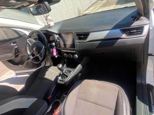 RENAULT Captur usata 11