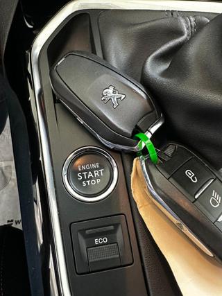 PEUGEOT 3008 usata, con Android Auto