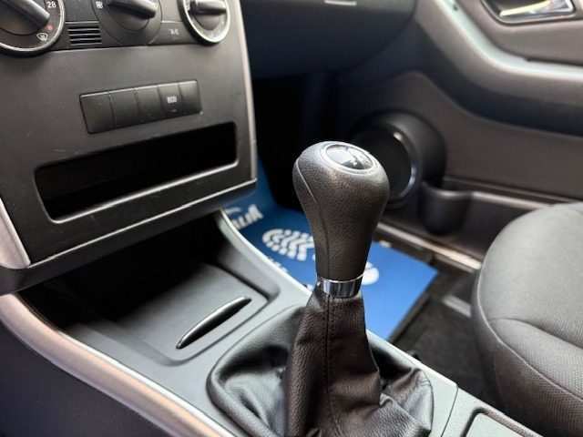 MERCEDES-BENZ B 180 usata, con Fendinebbia