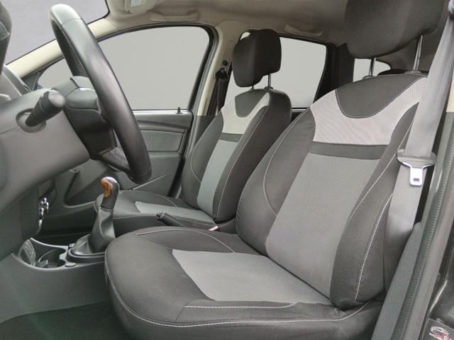 DACIA Duster usata, con Autoradio