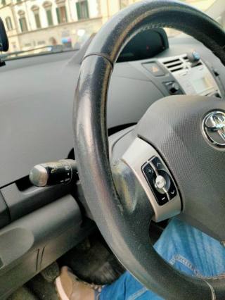 TOYOTA Yaris usata, con Lettore CD