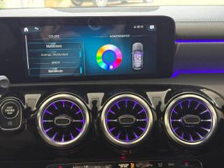 MERCEDES-BENZ A 180 usata, con Fari LED