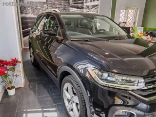 VOLKSWAGEN T-Cross usata, con Autoradio