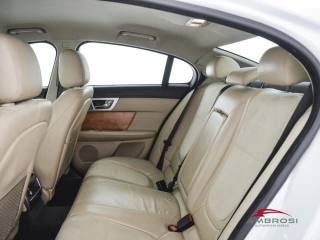 JAGUAR XF usata 9
