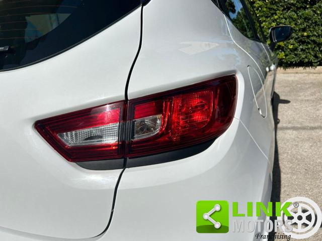 RENAULT Clio usata, con Sedile posteriore sdoppiato