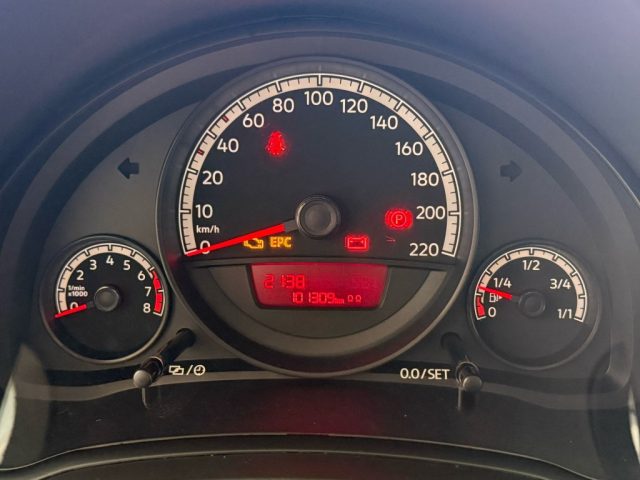 VOLKSWAGEN up! usata 14