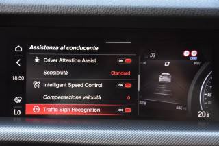 ALFA ROMEO Stelvio usata, con Sedili sportivi