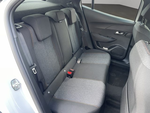 PEUGEOT 2008 usata, con Airbag testa