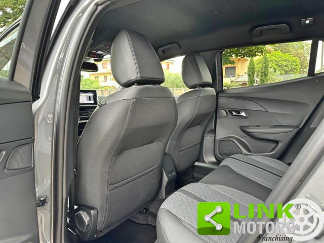 PEUGEOT 2008 usata, con Sensori di parcheggio posteriori