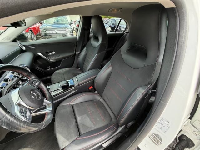 MERCEDES-BENZ A 180 usata, con Cerchi in lega