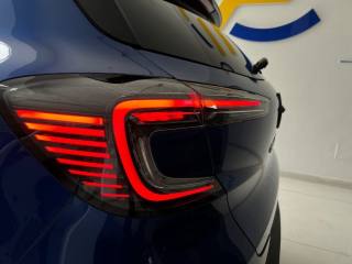 RENAULT Captur usata, con Volante in pelle