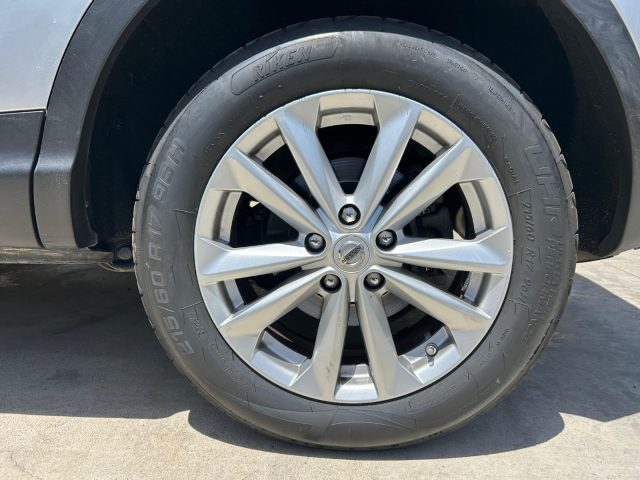 NISSAN Qashqai usata, con Luci diurne LED
