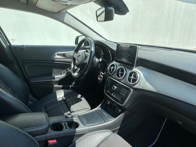MERCEDES-BENZ GLA 200 usata, con Bracciolo