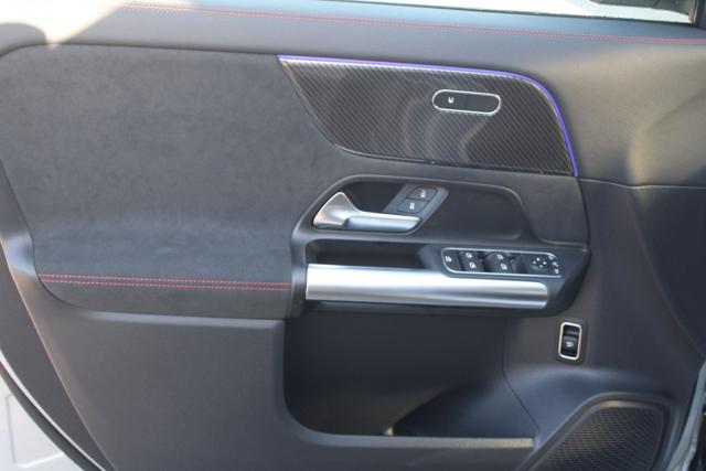 MERCEDES-BENZ GLA 200 usata, con ESP