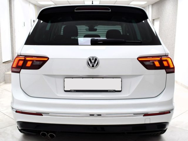 VOLKSWAGEN Tiguan usata, con Autoradio