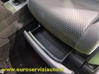 VOLKSWAGEN Touran usata 33