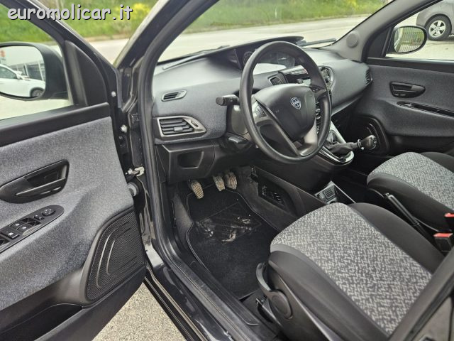 LANCIA Ypsilon usata, con Airbag