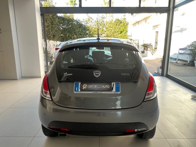 LANCIA Ypsilon usata, con Autoradio