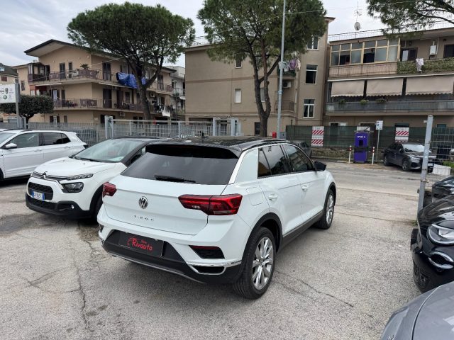 VOLKSWAGEN T-Roc usata, con Autoradio