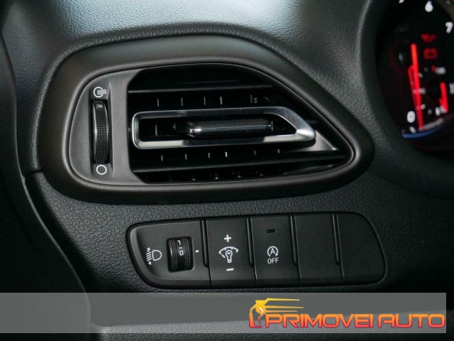 HYUNDAI i30 usata, con Telecamera per parcheggio assistito