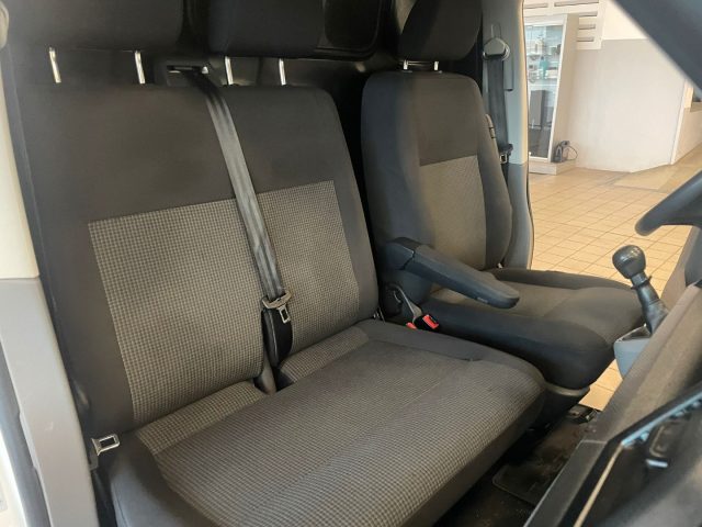 VOLKSWAGEN Transporter usata 24