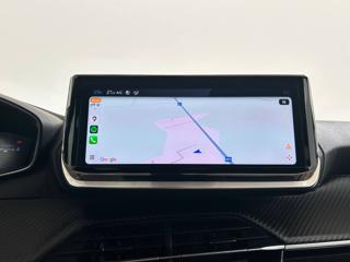 PEUGEOT 2008 usata, con Touch screen
