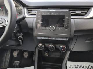 RENAULT Captur usata, con Touch screen