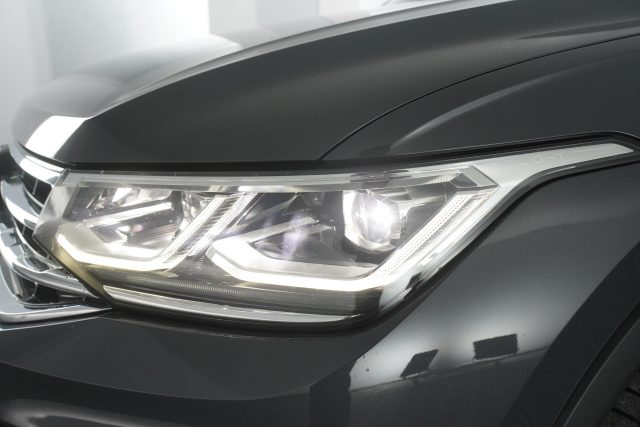 VOLKSWAGEN Tiguan usata 13