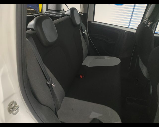 FIAT New Panda usata 18