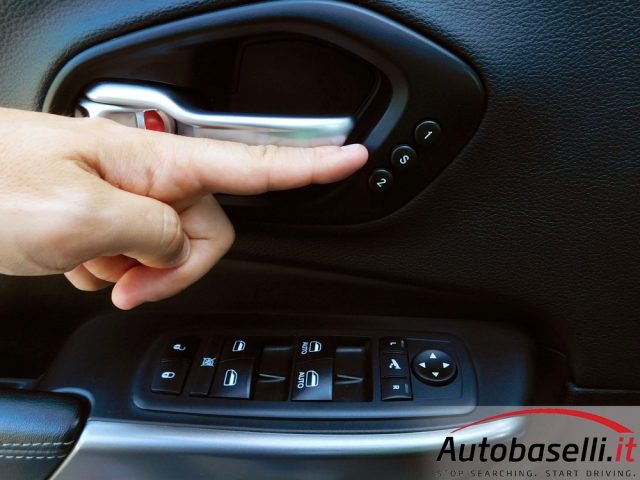 JEEP Cherokee usata, con Sensore di luce