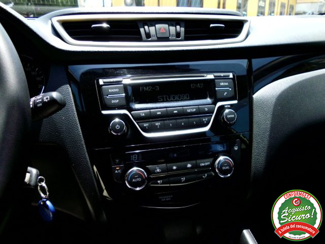 NISSAN Qashqai usata, con USB