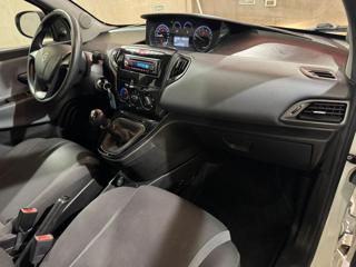 LANCIA Ypsilon usata, con Airbag testa
