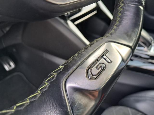 PEUGEOT 2008 usata, con Park Distance Control