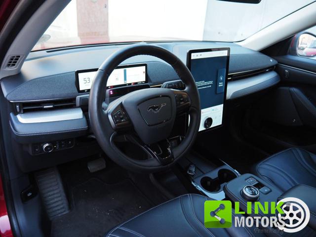 FORD Mustang Mach-E usata, con Leve al volante