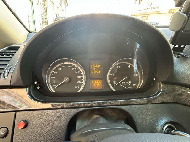 MERCEDES-BENZ Viano usata, con Climatizzatore