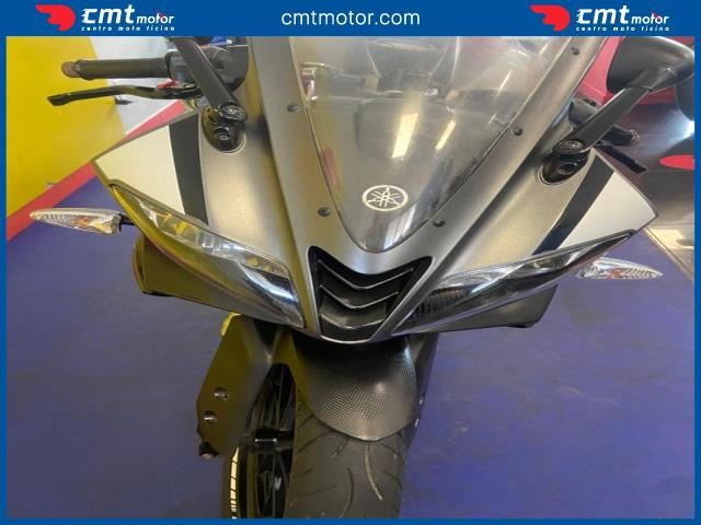 YAMAHA YZF R125 usata 2