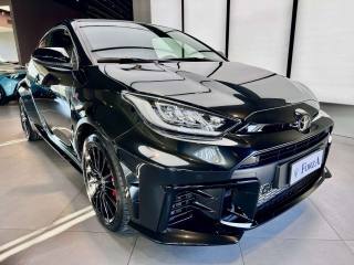 TOYOTA Yaris usata, con Airbag laterali