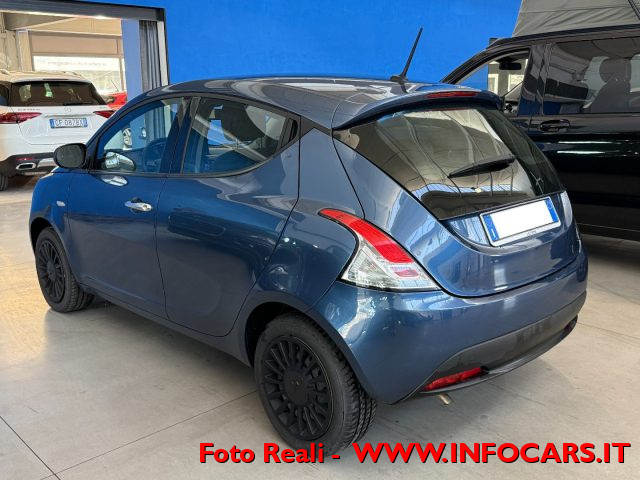 LANCIA Ypsilon usata, con Airbag