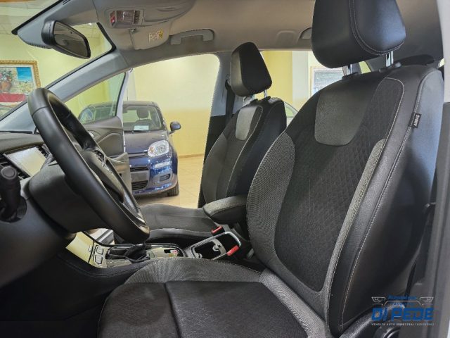 OPEL Grandland X usata, con Luci diurne LED