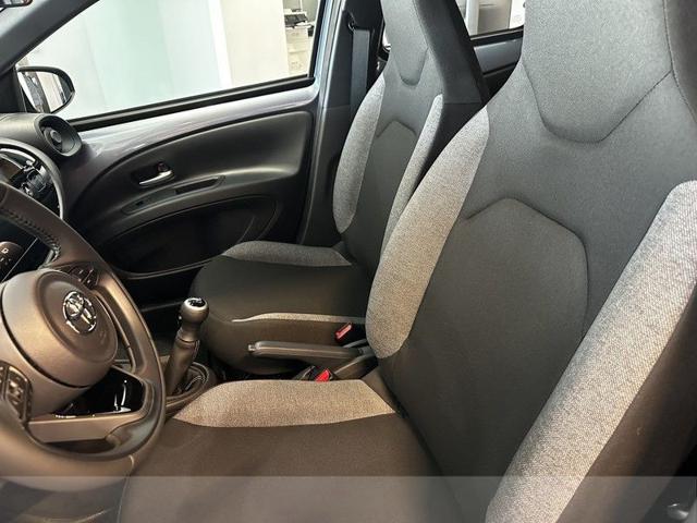 TOYOTA Aygo X usata 5