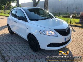 LANCIA Ypsilon 1.0 FireFly 5 porte S&S Hybrid Ecochic Silver