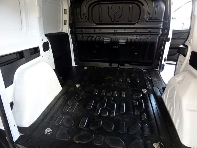 FIAT Doblo usata, con USB