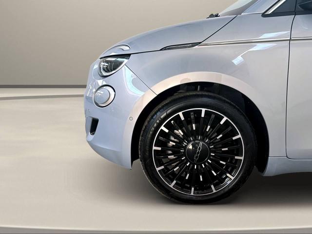 FIAT 500e usata, con Sensore di luce