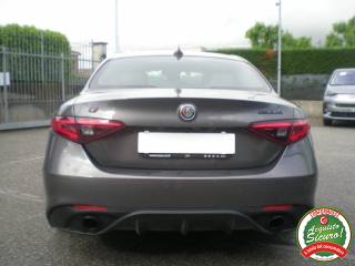 ALFA ROMEO Giulia usata, con Autoradio