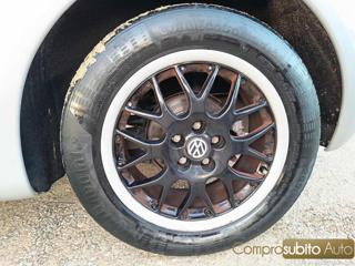 VOLKSWAGEN New Beetle usata, con Servosterzo